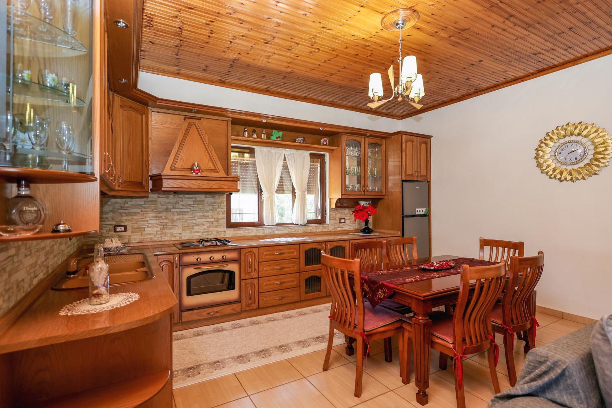 Villa Kevin Берат Экстерьер фото