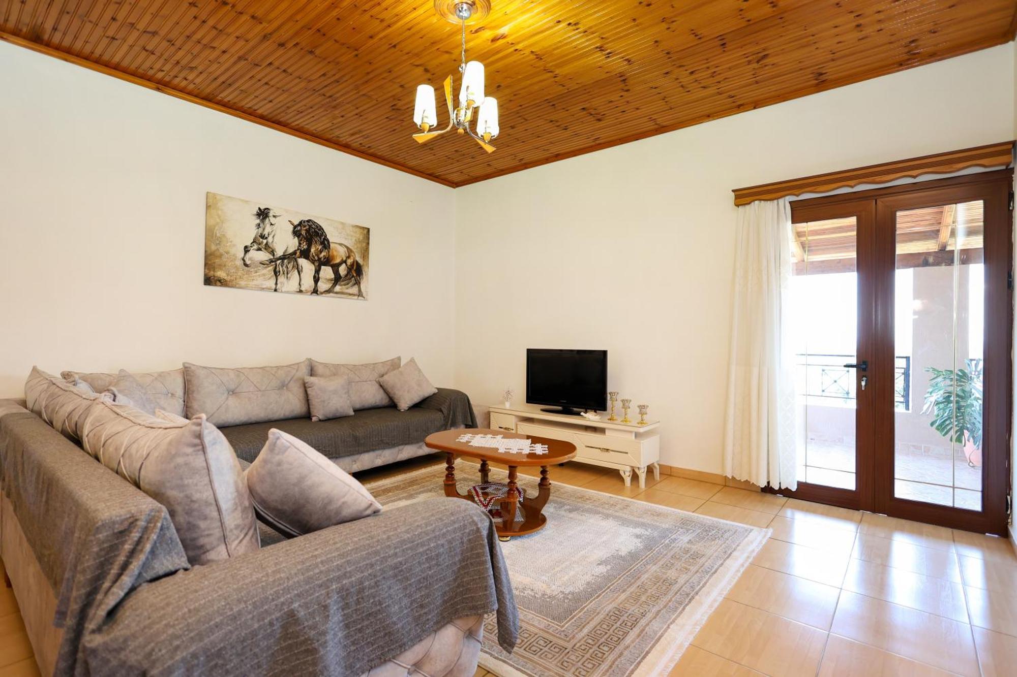 Villa Kevin Берат Экстерьер фото