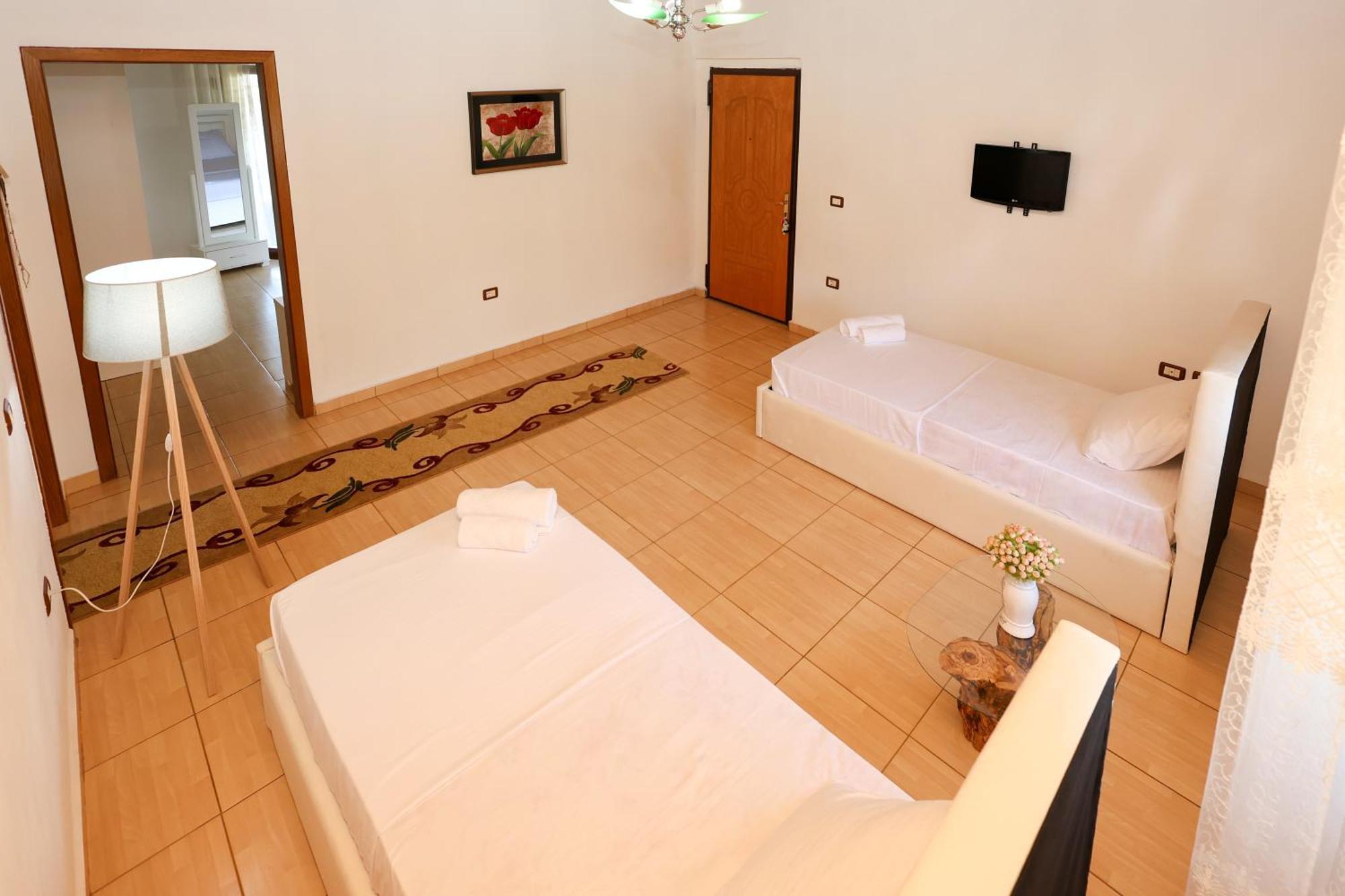 Villa Kevin Берат Экстерьер фото
